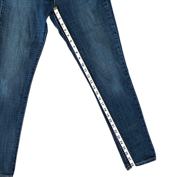 Levi’s 721 High Rise Skinny Jeans Dark Wash Size 30 - Picture 6 of 6